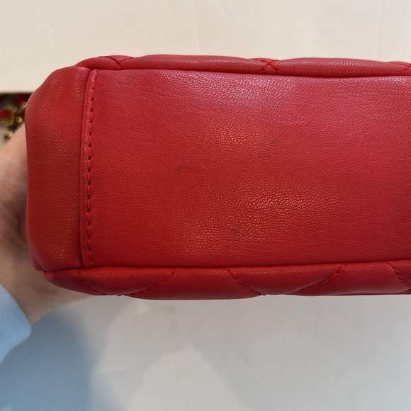 Badgley Mischka Red Quilted Shoulder Bag Clutch Gold Chain Studs Vegan Leather - Picture 9 of 10